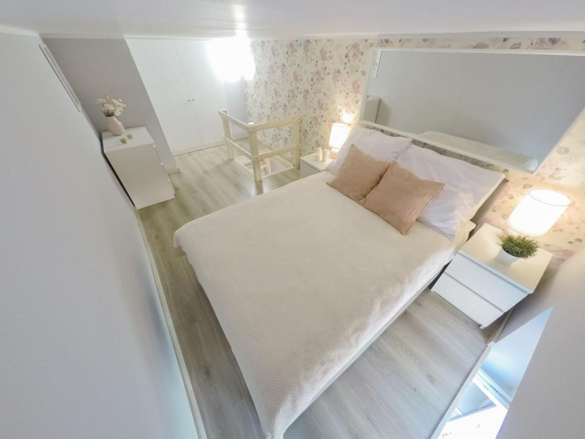 Rynek 20/21 -Cosy New Apartment On The Market Square - 4 Bedrooms - 8 People Wroclaw Ngoại thất bức ảnh
