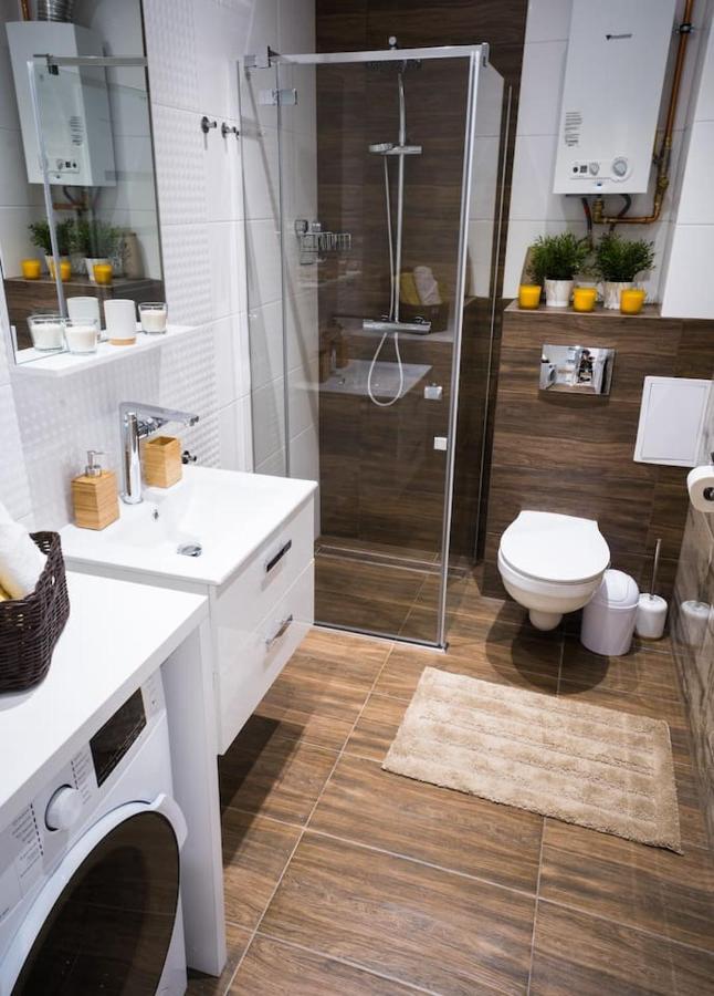 Rynek 20/21 -Cosy New Apartment On The Market Square - 4 Bedrooms - 8 People Wroclaw Ngoại thất bức ảnh