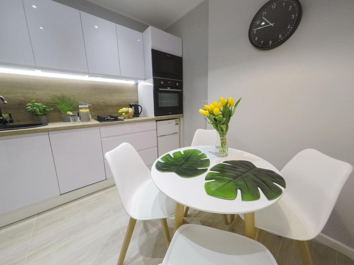 Rynek 20/21 -Cosy New Apartment On The Market Square - 4 Bedrooms - 8 People Wroclaw Ngoại thất bức ảnh