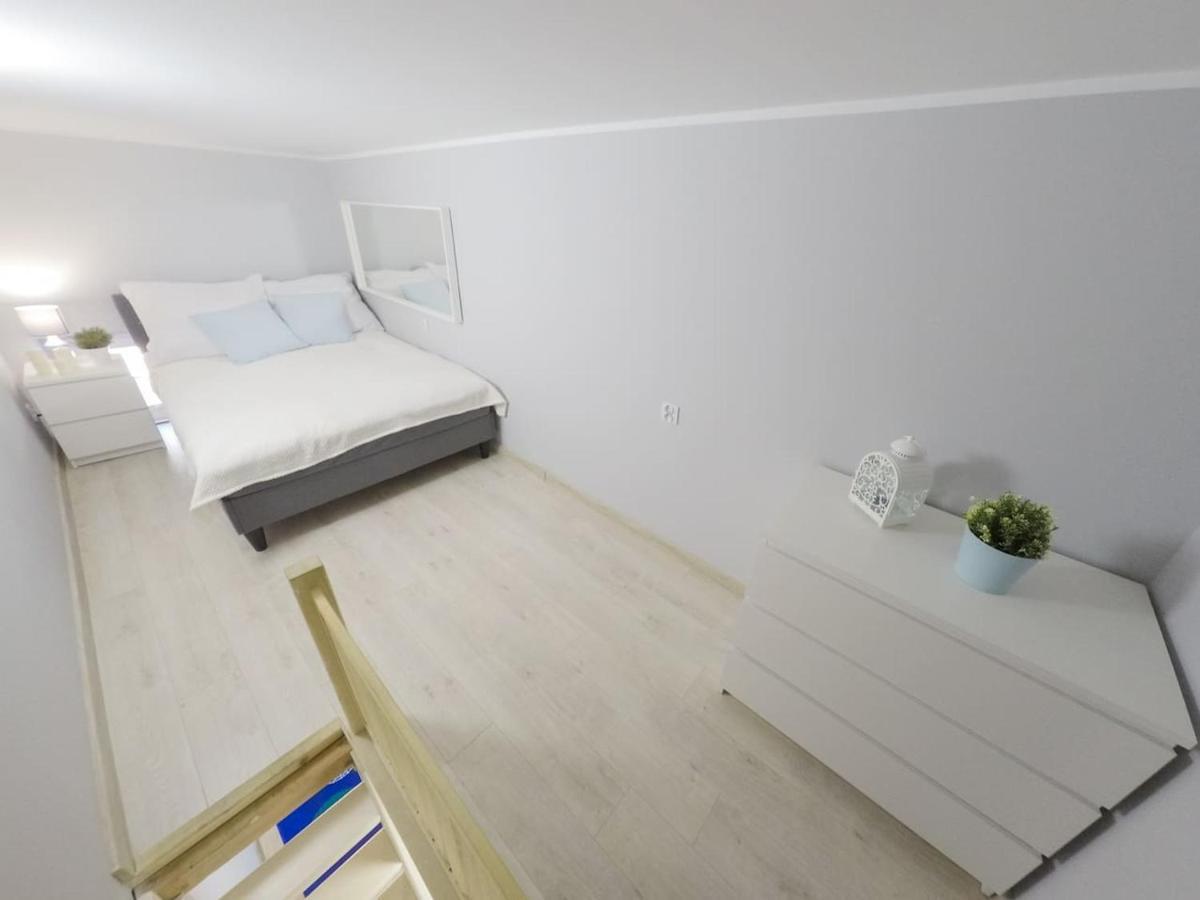 Rynek 20/21 -Cosy New Apartment On The Market Square - 4 Bedrooms - 8 People Wroclaw Ngoại thất bức ảnh